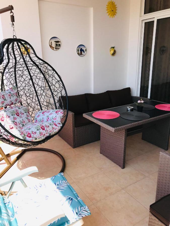 Pool Apartment Larnaca Exterior photo